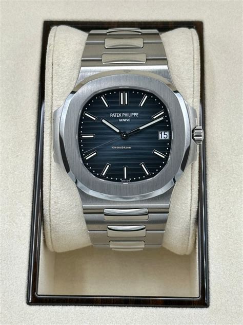 patek philippe 5711 40mm